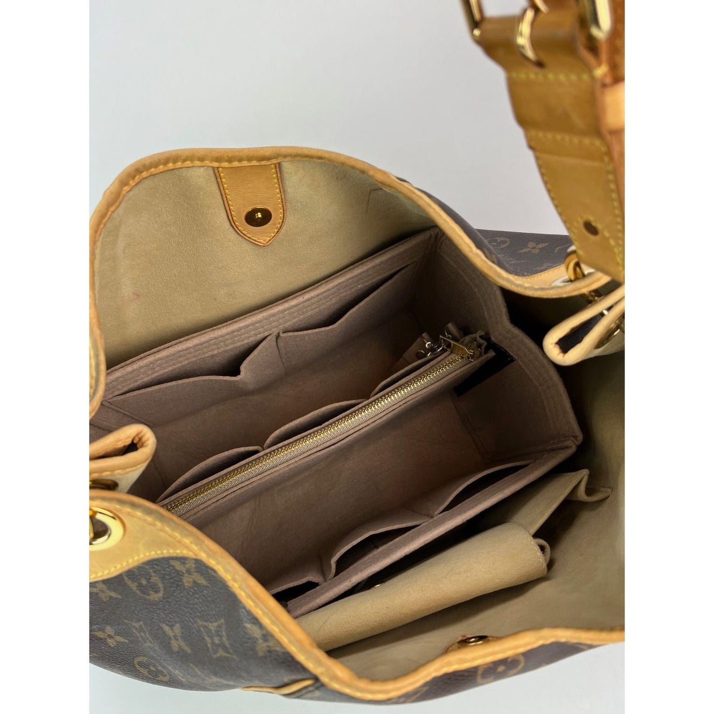 LOUIS VUITTON Galliera GM Monogram Shoulder Bag