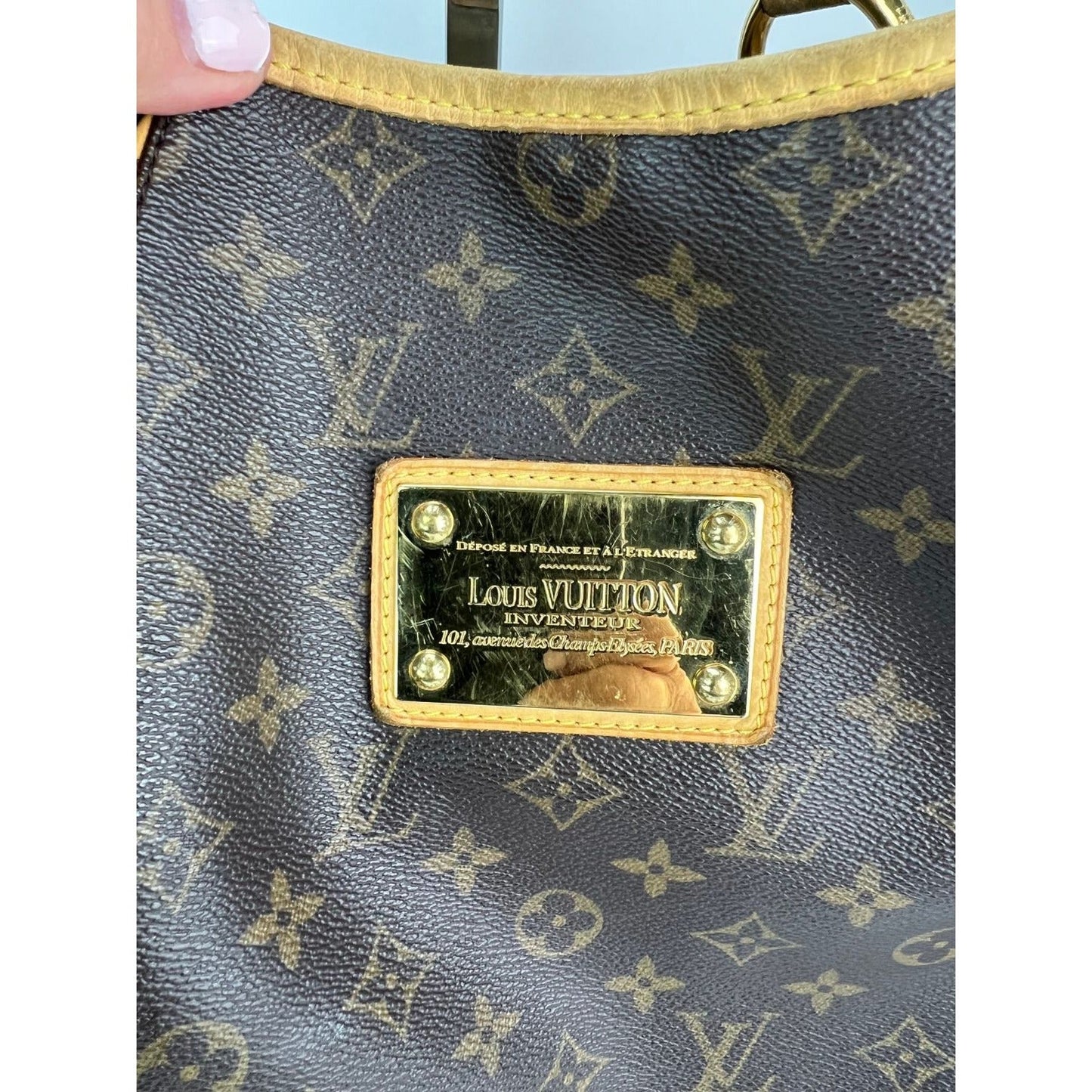 LOUIS VUITTON Galliera GM Monogram Shoulder Bag