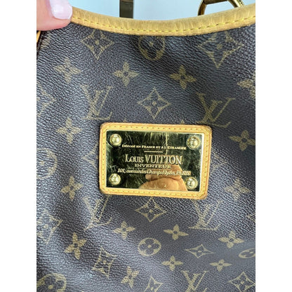LOUIS VUITTON Galliera GM Monogram Shoulder Bag